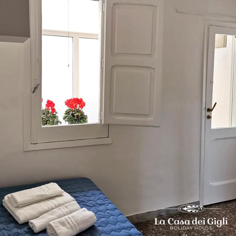 La Casa Dei Gigli Villa เลชเช ภายนอก รูปภาพ
